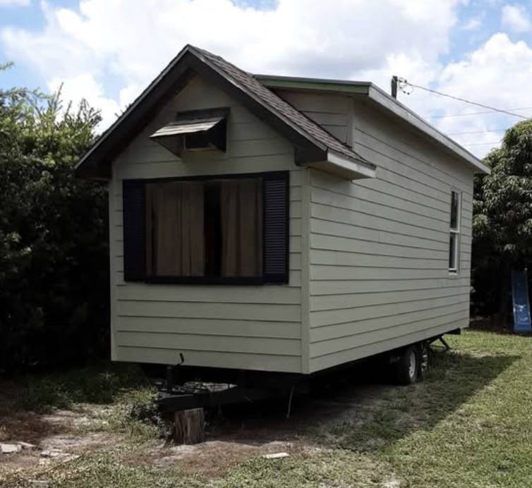 1 Bed / 1 Bath THOW with Loft photo 1