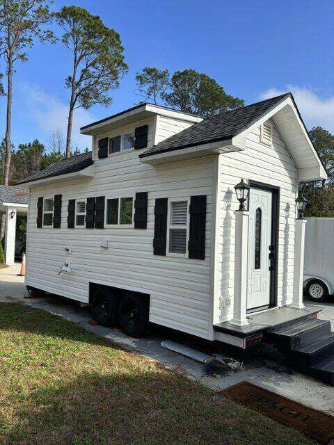 1 Bed 1 Bath - Luxury Tiny Home on Wheels — Tallahassee, FL photo 1