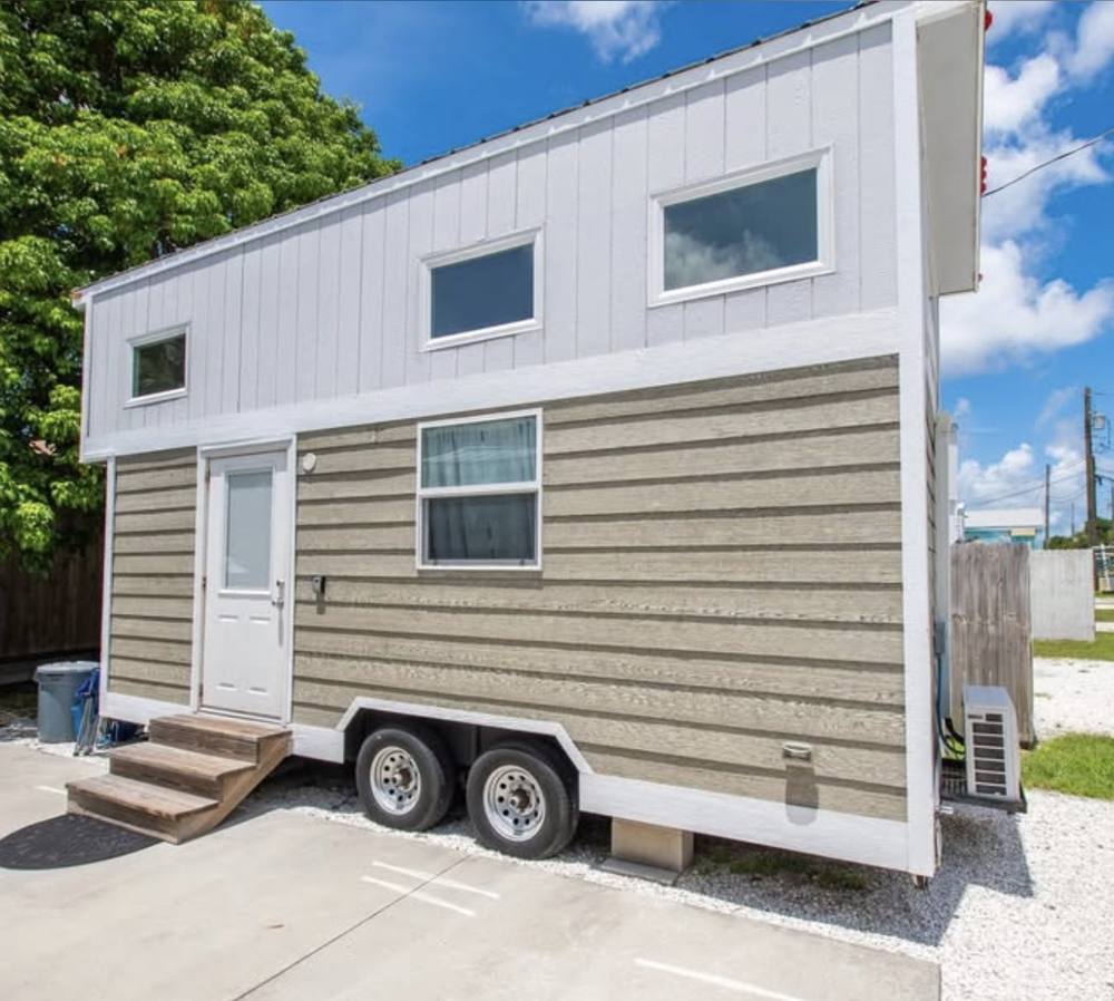 2017 Tiny House on Wheels — 24 ft photo 1