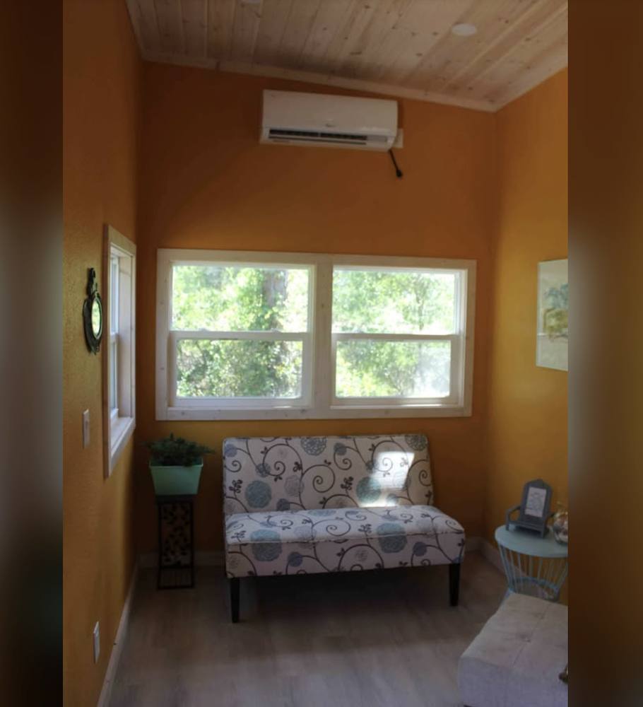 1 Bed / 1 Bath Tiny House in Ruskin photo 5